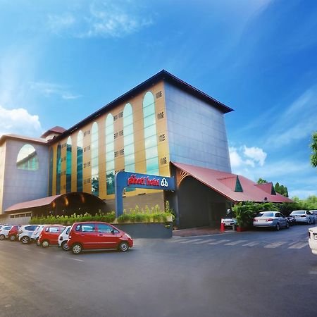 Abbott Hotel Navi Mumbai Eksteriør billede