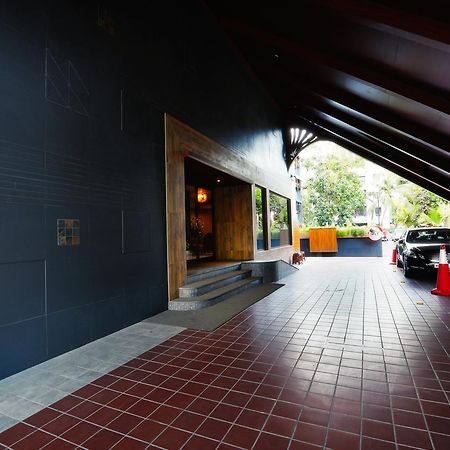 Abbott Hotel Navi Mumbai Eksteriør billede