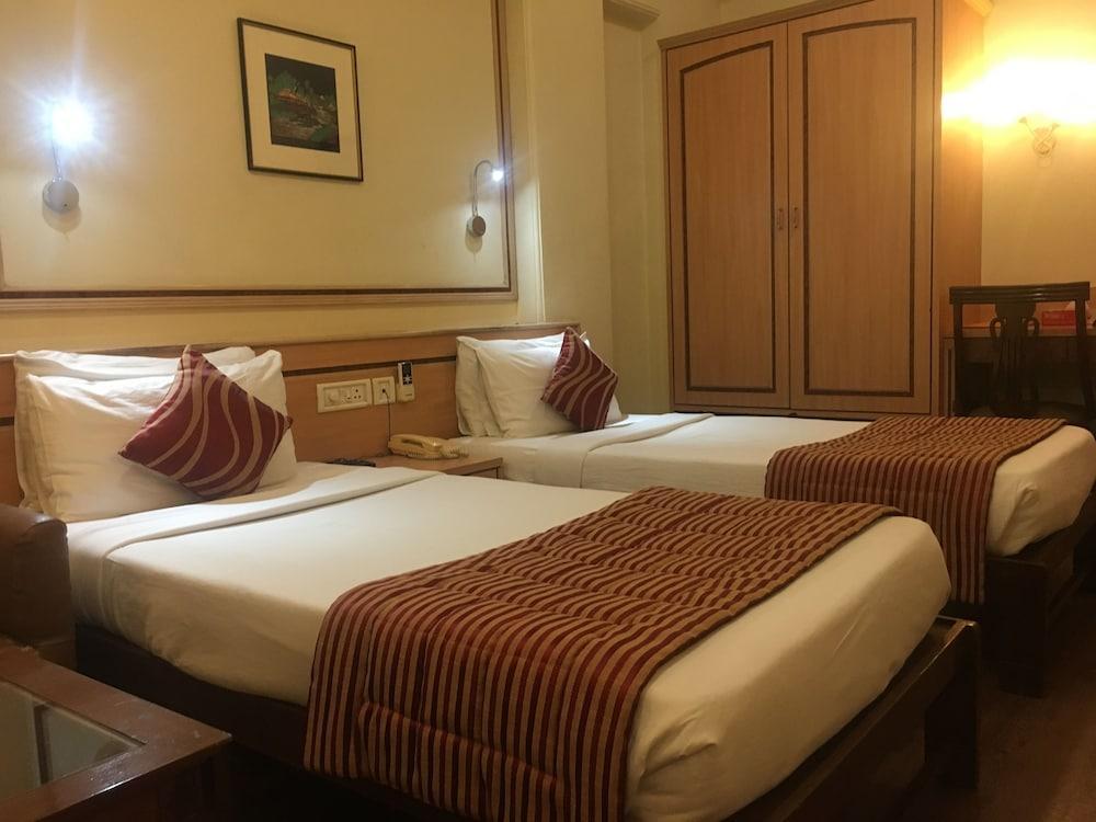 Abbott Hotel Navi Mumbai Eksteriør billede