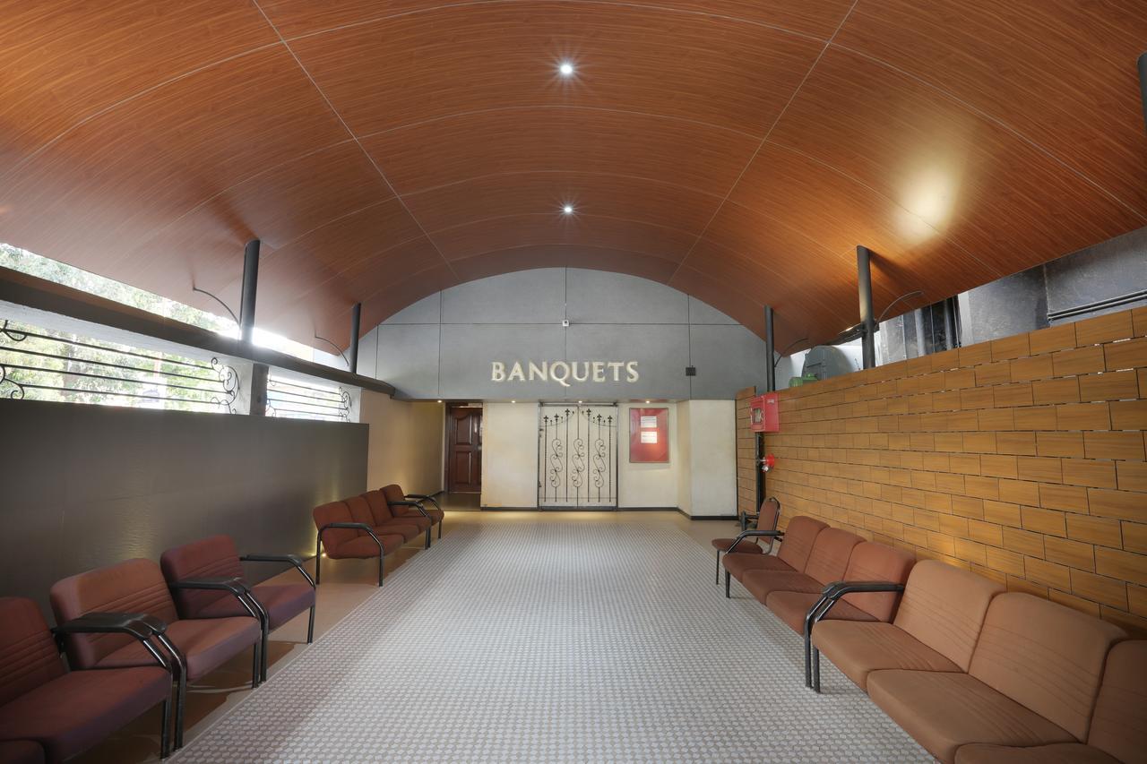 Abbott Hotel Navi Mumbai Eksteriør billede