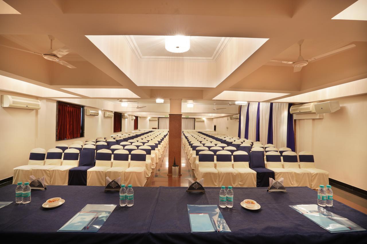 Abbott Hotel Navi Mumbai Eksteriør billede