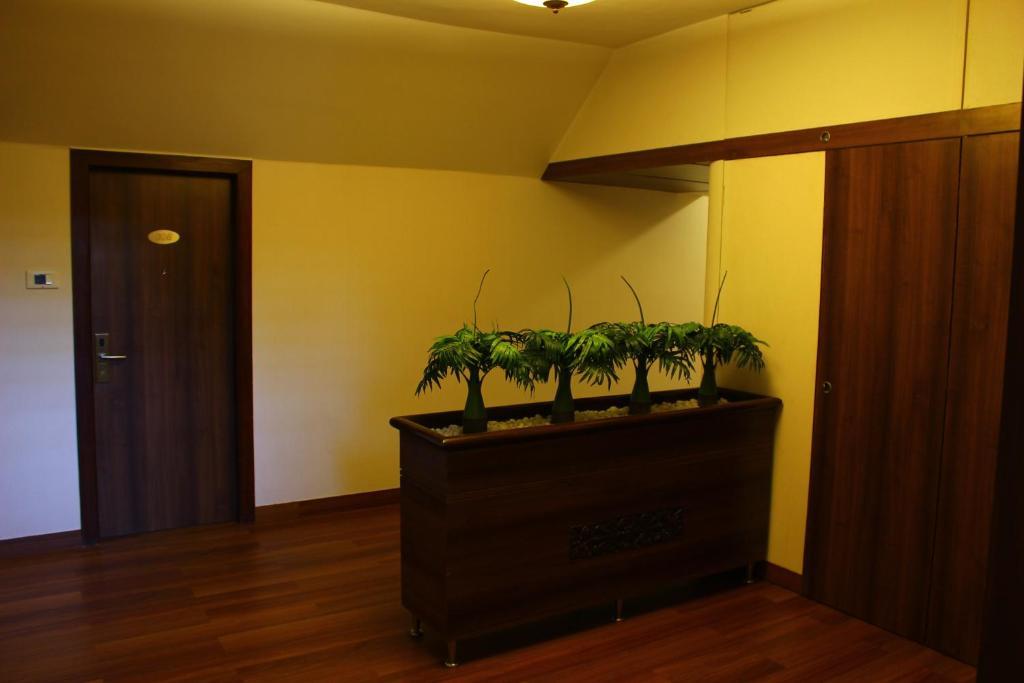 Abbott Hotel Navi Mumbai Eksteriør billede