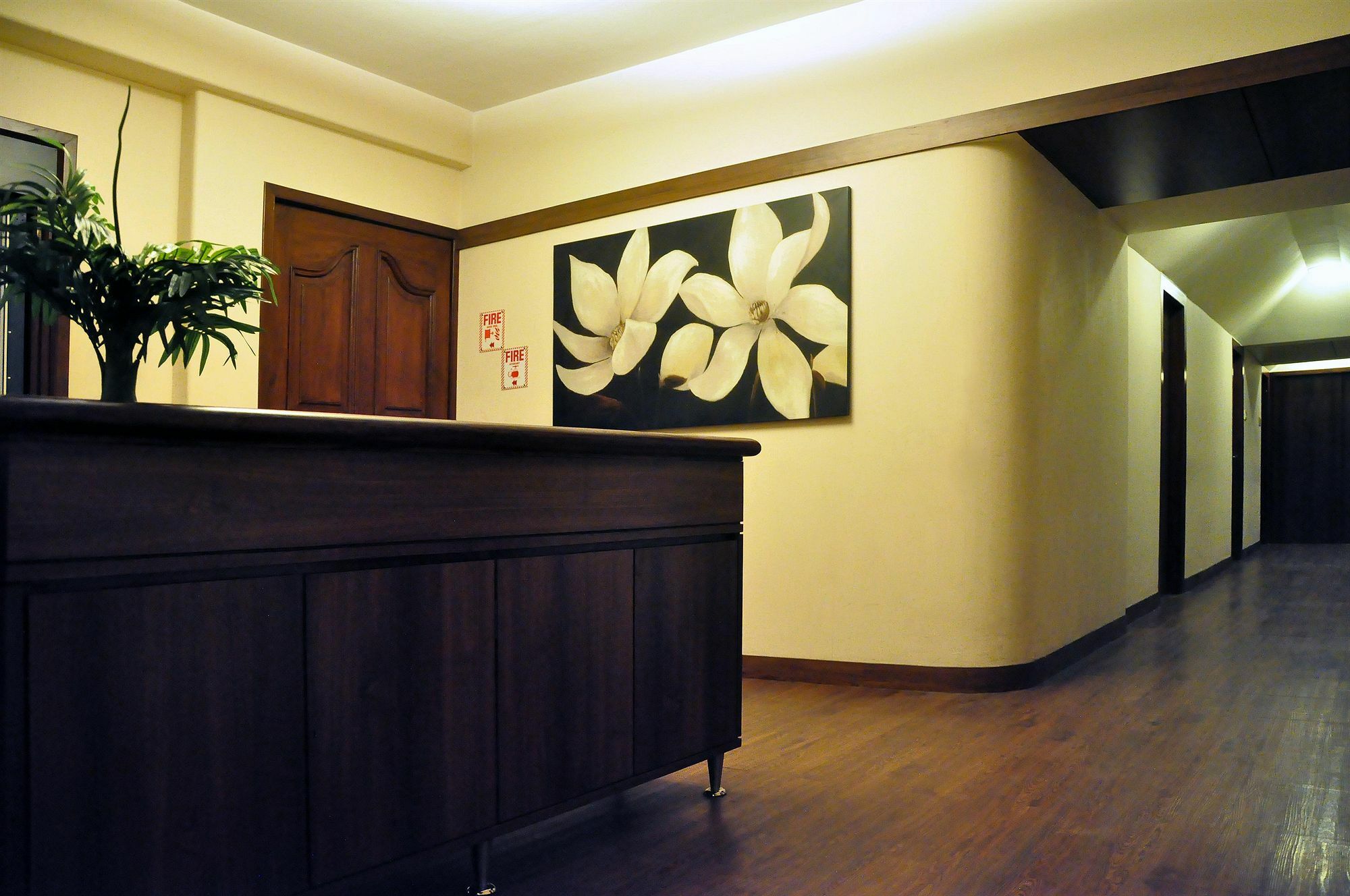 Abbott Hotel Navi Mumbai Eksteriør billede