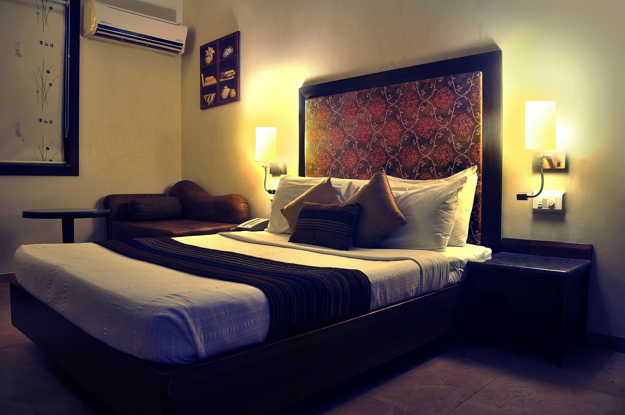 Abbott Hotel Navi Mumbai Eksteriør billede