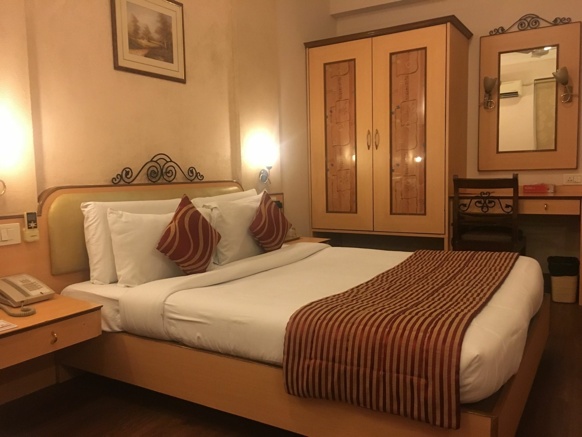 Abbott Hotel Navi Mumbai Eksteriør billede